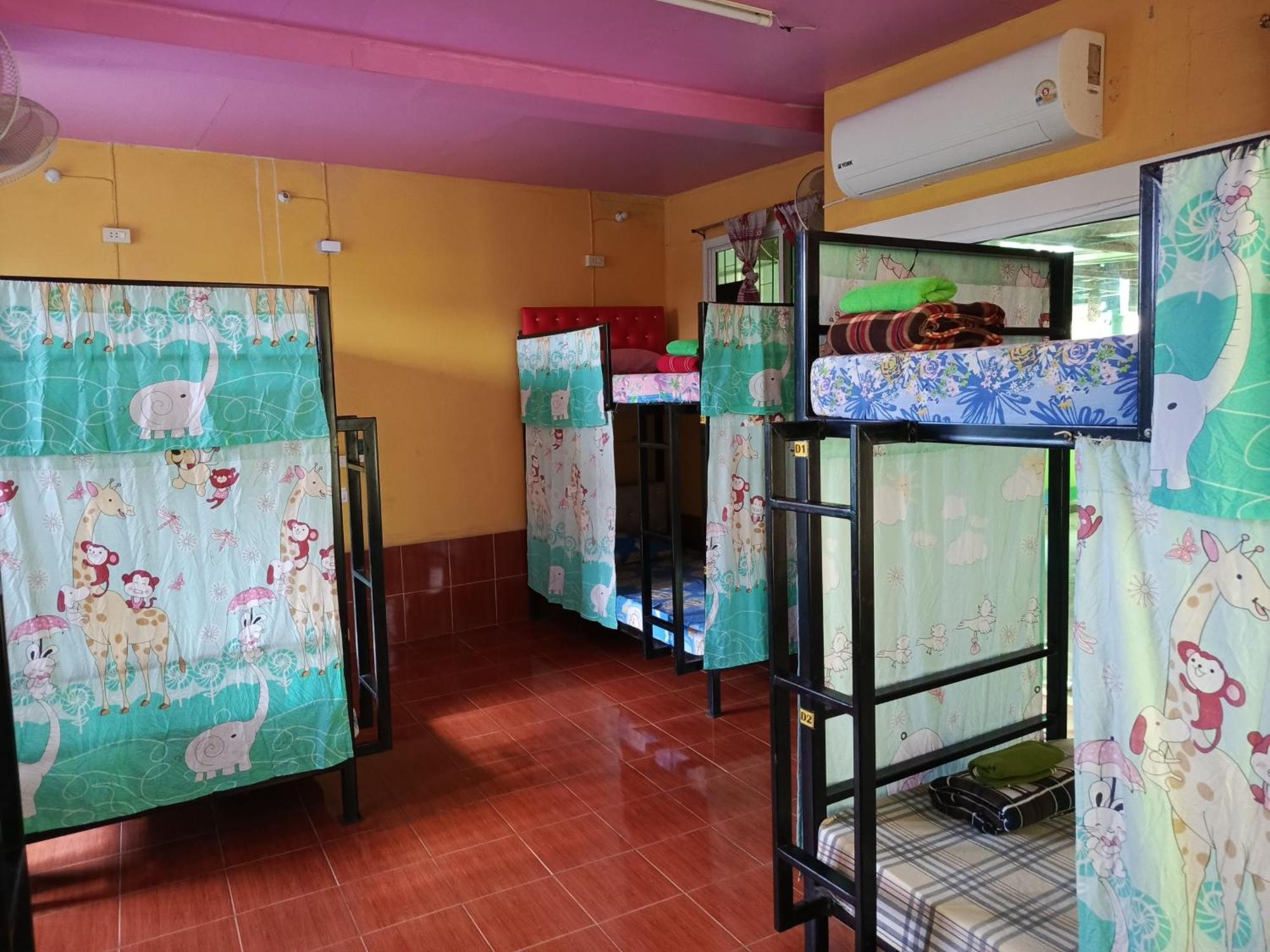 Ruengsrisiri Guesthouse Sukhothai Dış mekan fotoğraf