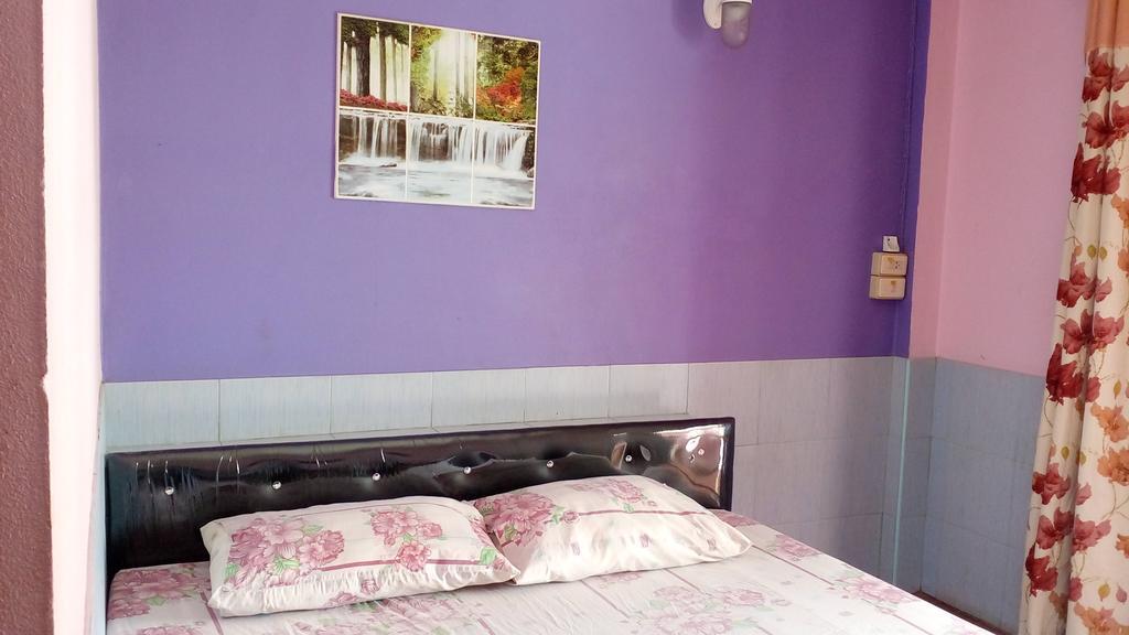 Ruengsrisiri Guesthouse Sukhothai Dış mekan fotoğraf