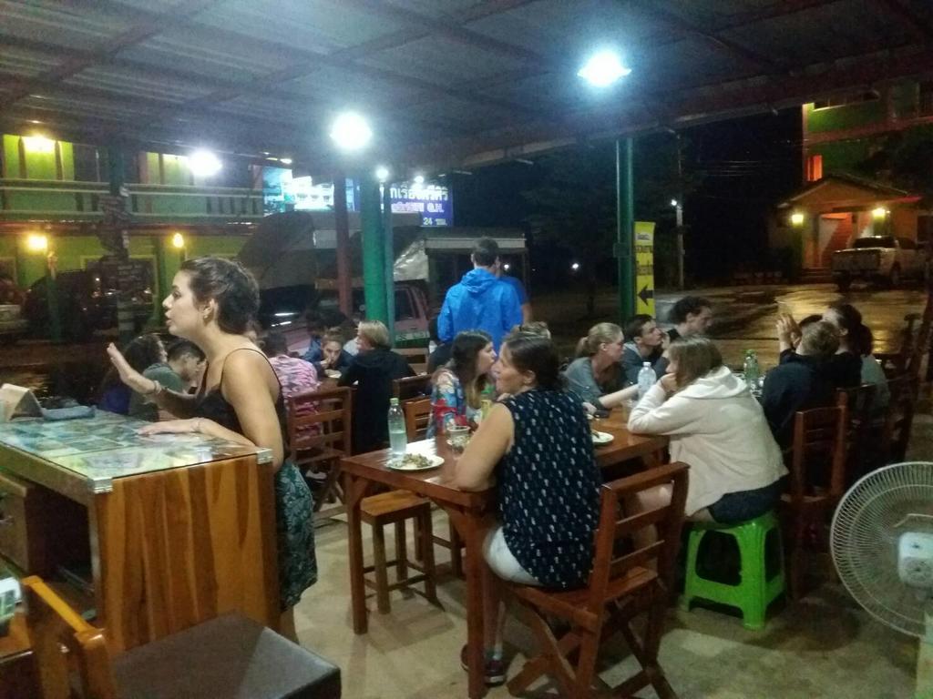 Ruengsrisiri Guesthouse Sukhothai Dış mekan fotoğraf